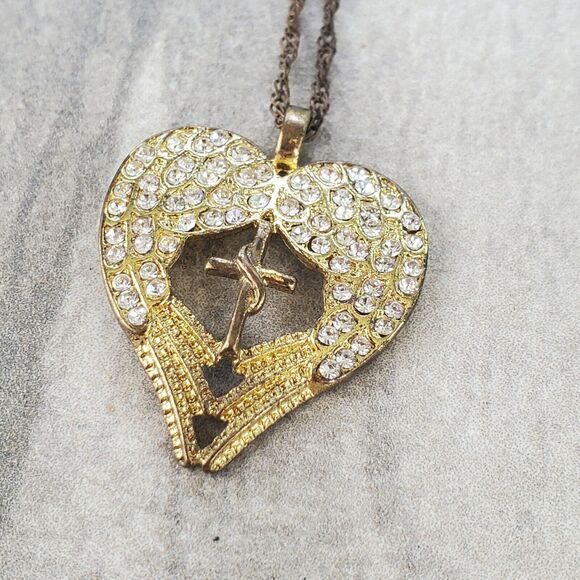 Cross Inside Heart Pendant And Neck Chain Shiny Simulated Stone 22" L 1/16" W - Picture 1 of 6